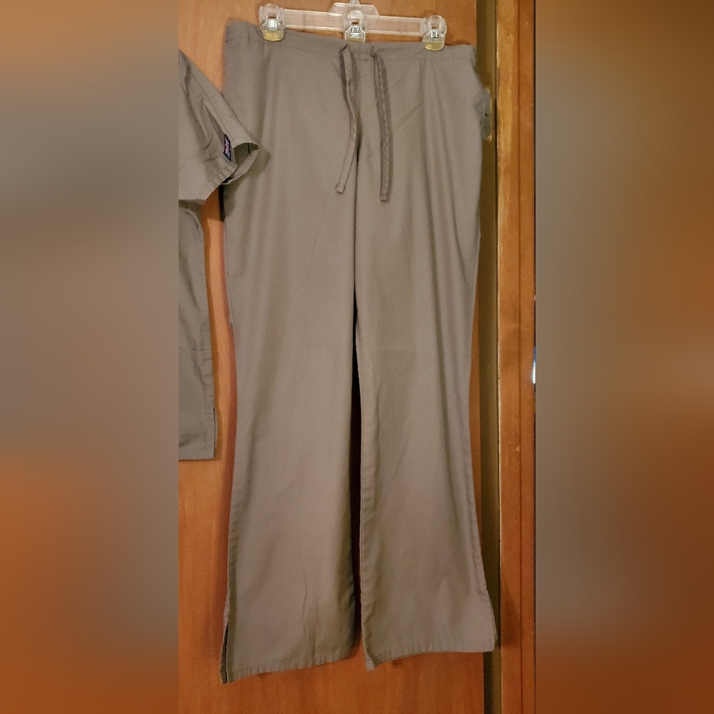 2pc Cherokee Scrub Set - Picture 4 of 5